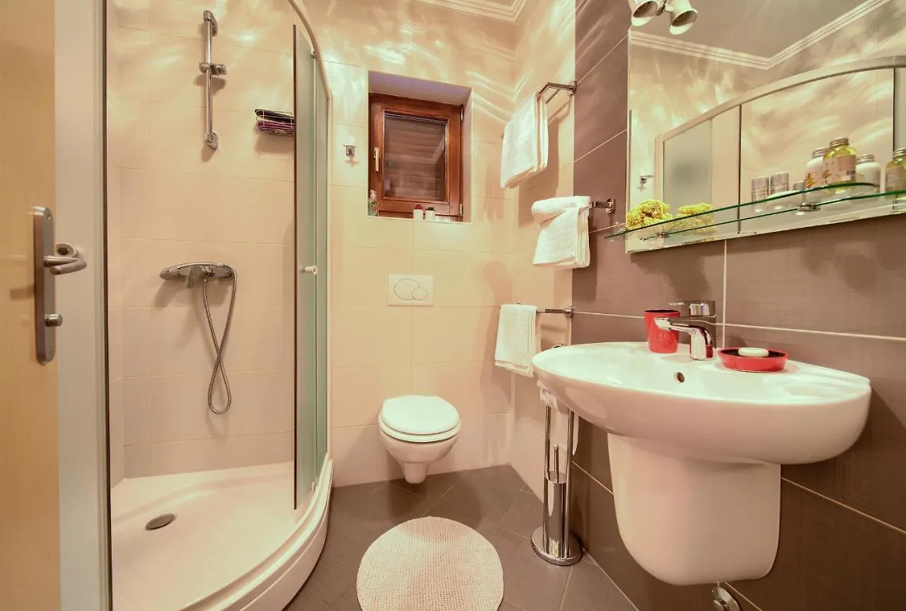 Bella Vista Apartment Fuzine